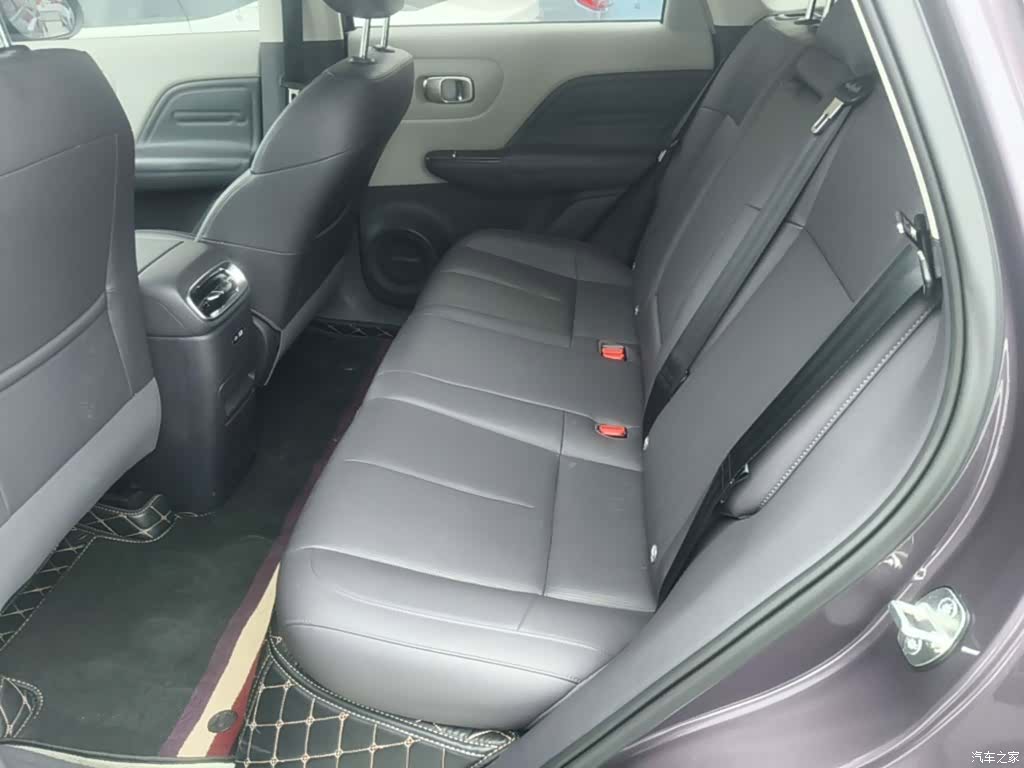 Leapmotor B10, 2025 17