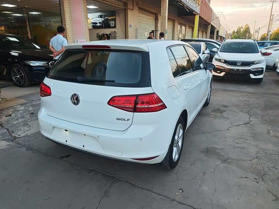 Volkswagen golf