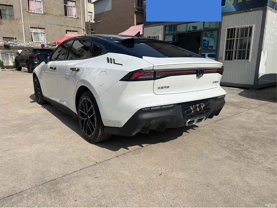 Changan UNI-V, 2025 13