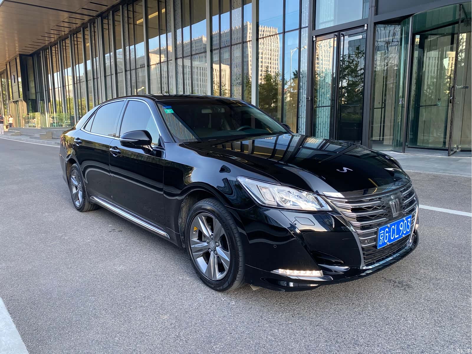 Toyota Crown, 2017 2