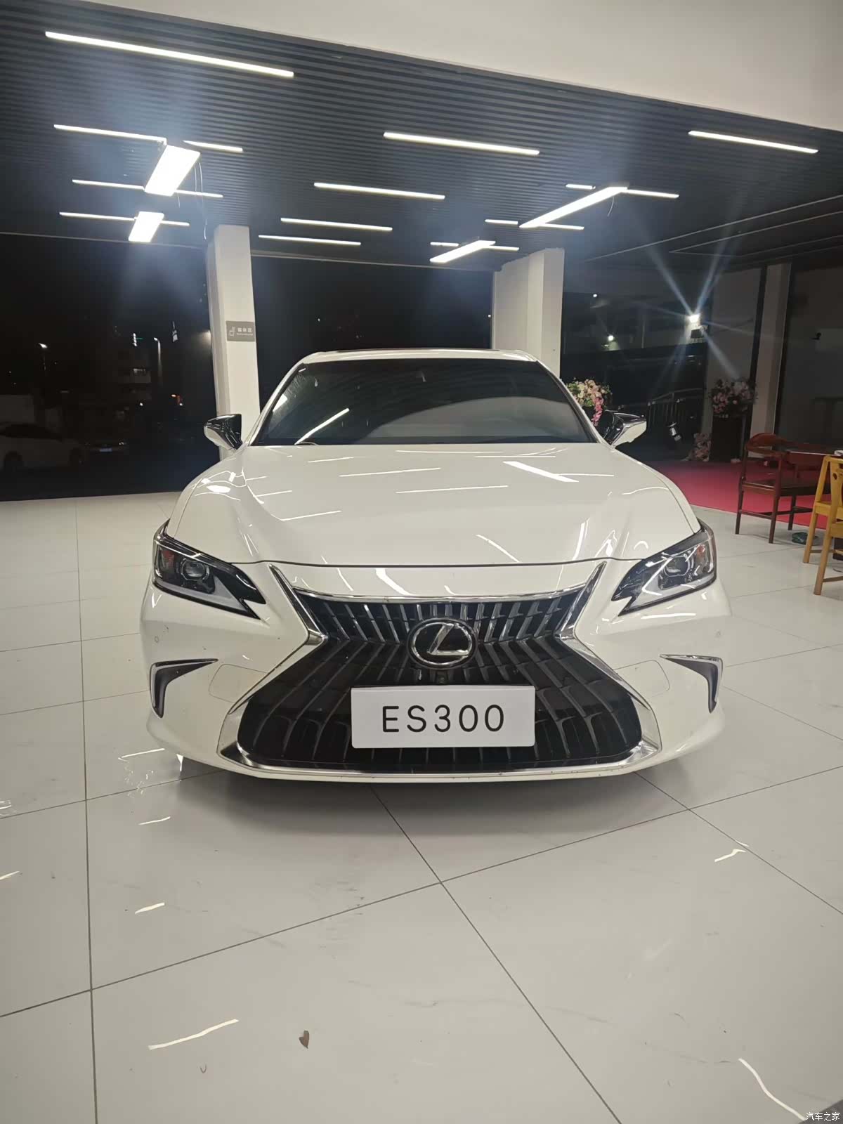 Lexus ES, 2023 2