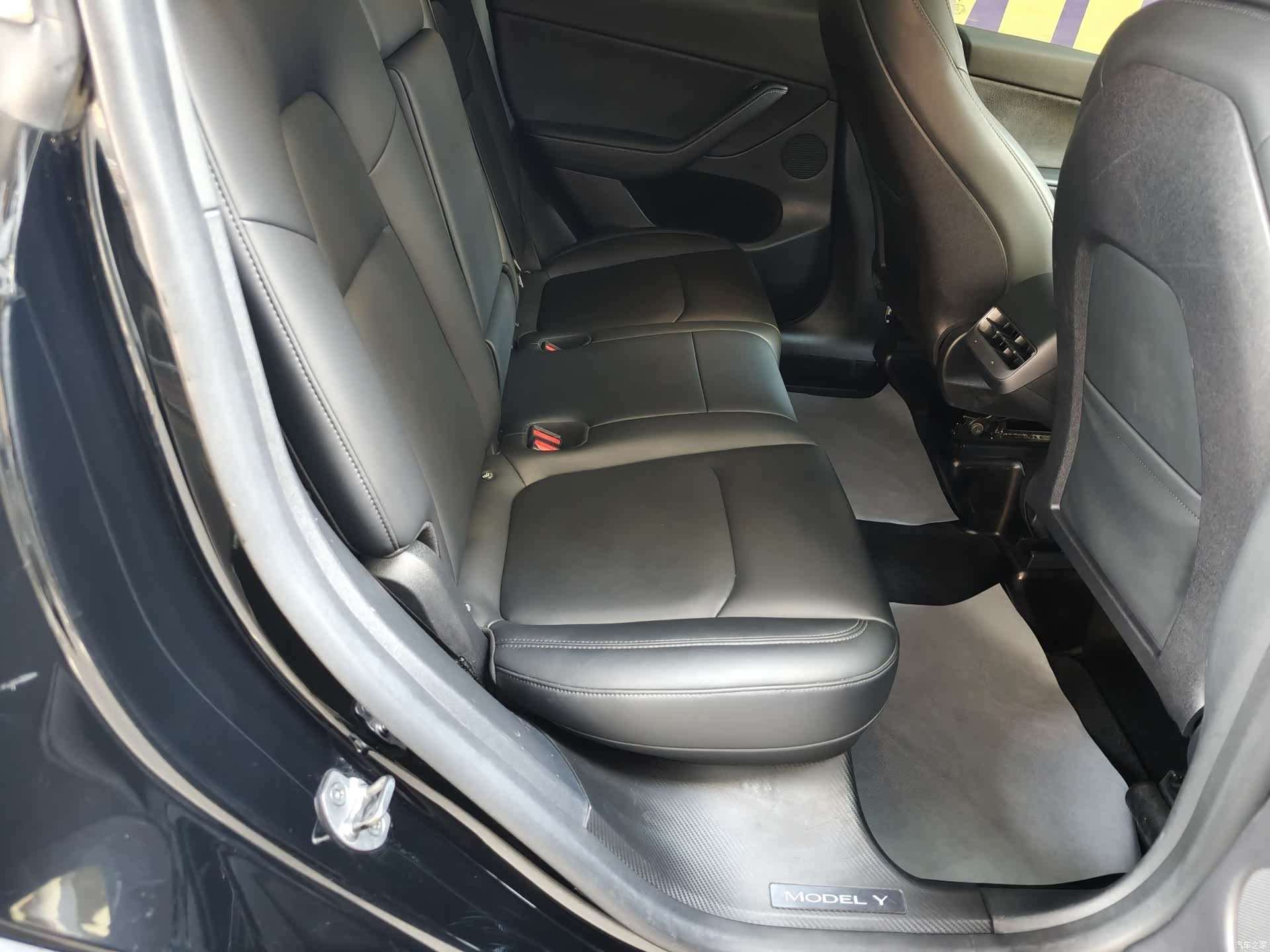Tesla Model Y, 2023 11