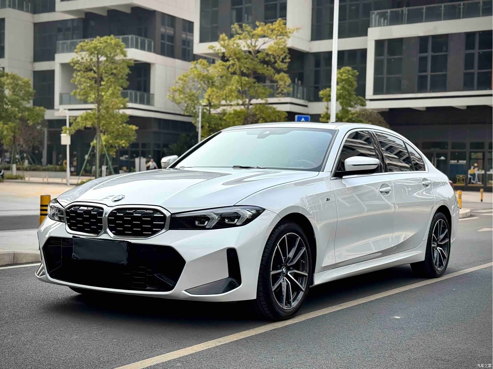 BMW 3 Series, 2023 1