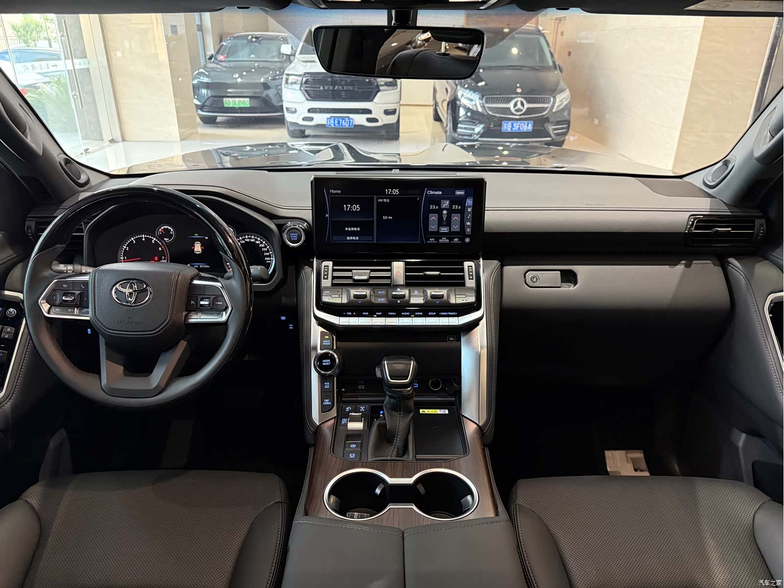 Toyota Land Cruiser, 2024 18