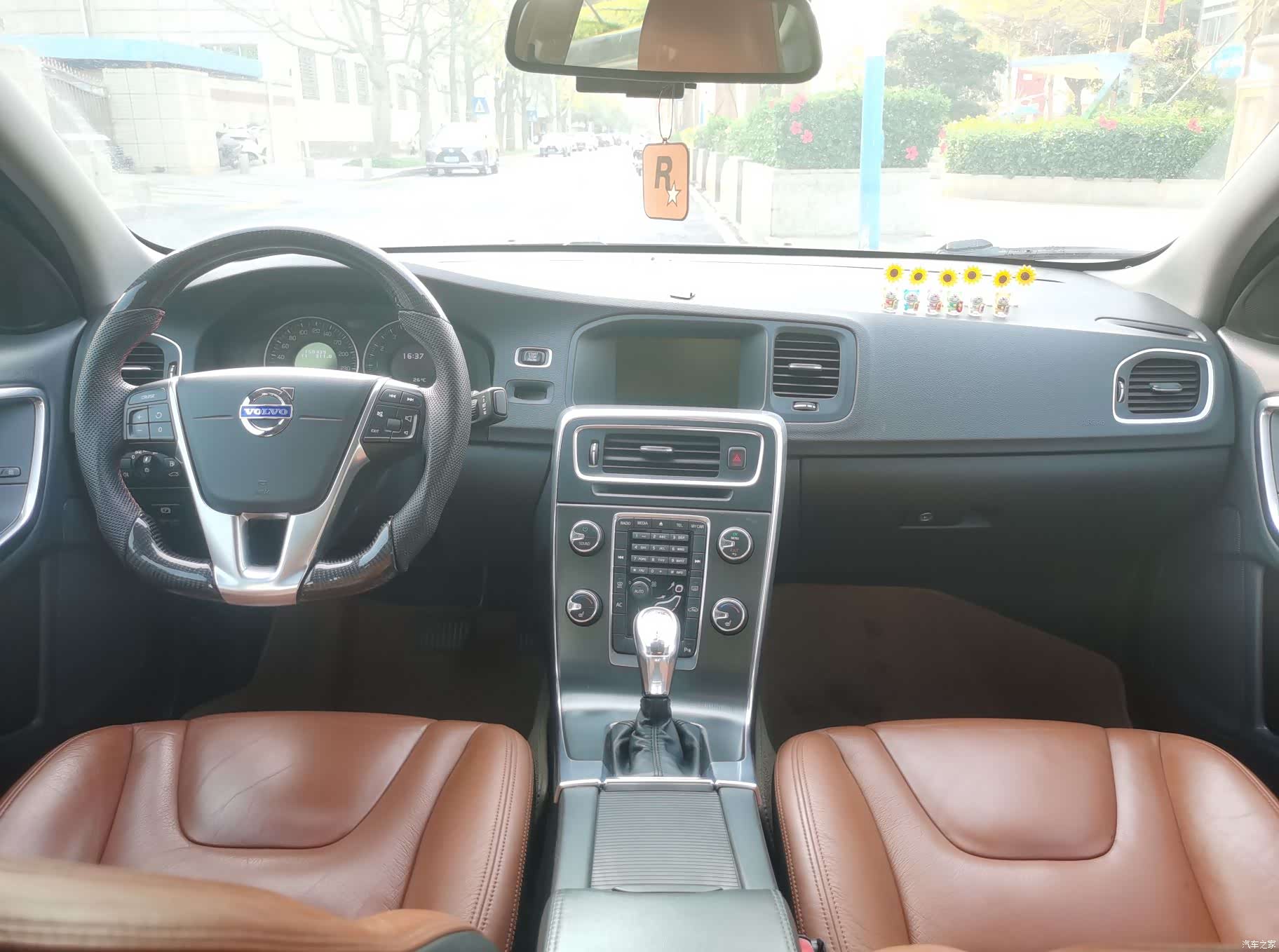 Volvo S60, 2013 все фото