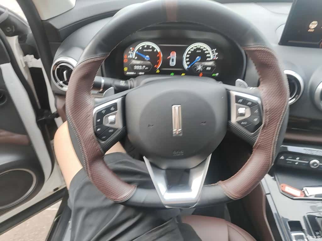 WEY VV7, 2018 11