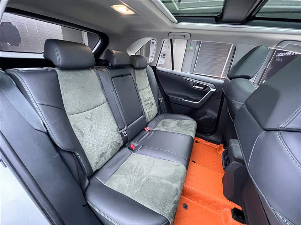 Toyota RAV4 Rongfang