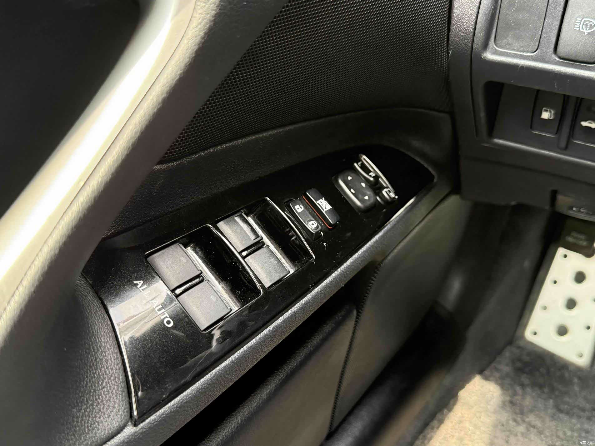 Lexus IS, 2010 19