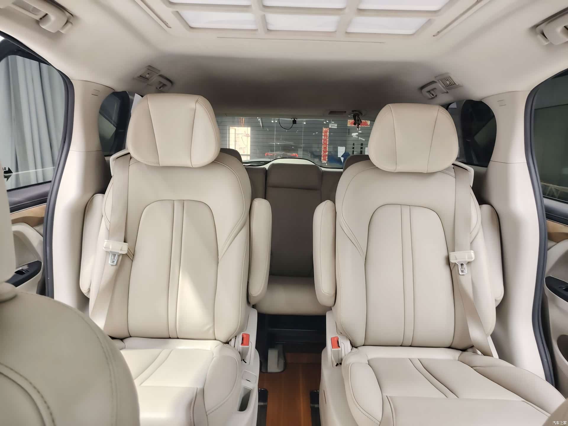 Buick GL8, 2019 8
