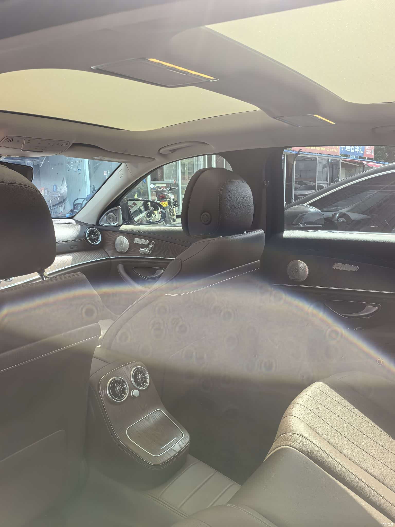 Mercedes-Benz E-Class, 2023 17