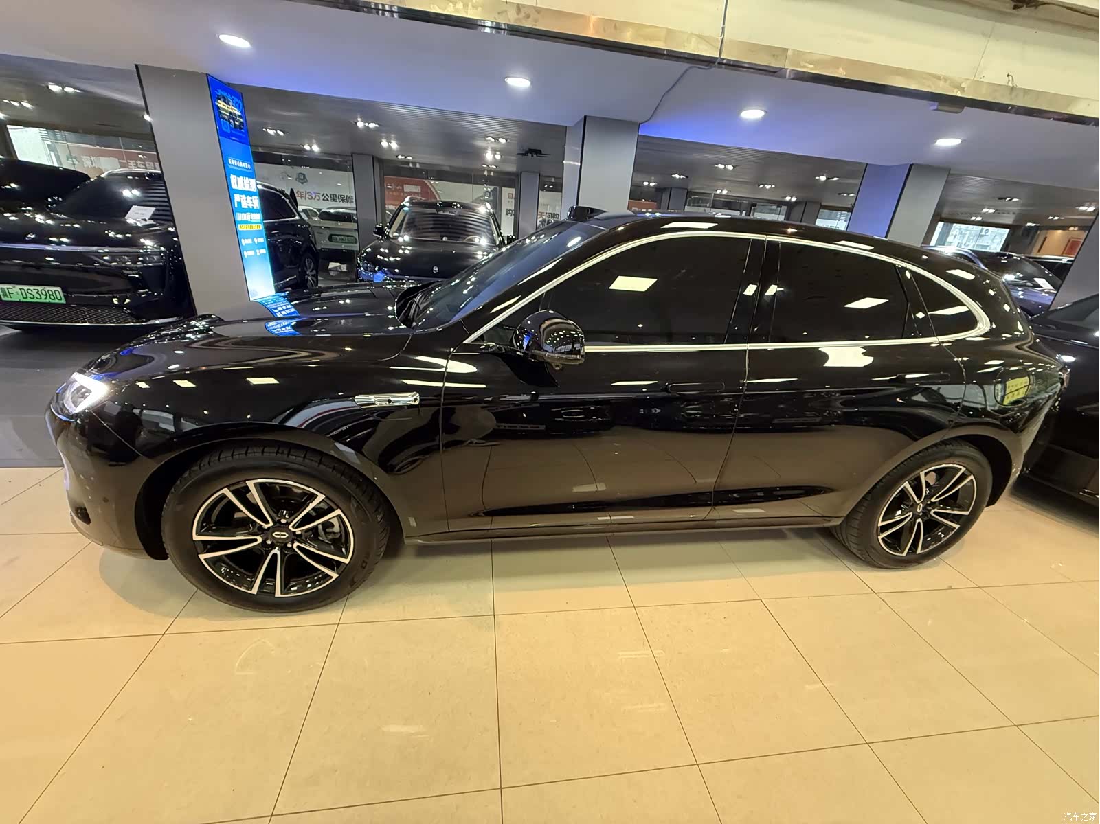 AITO M5, 2024 4