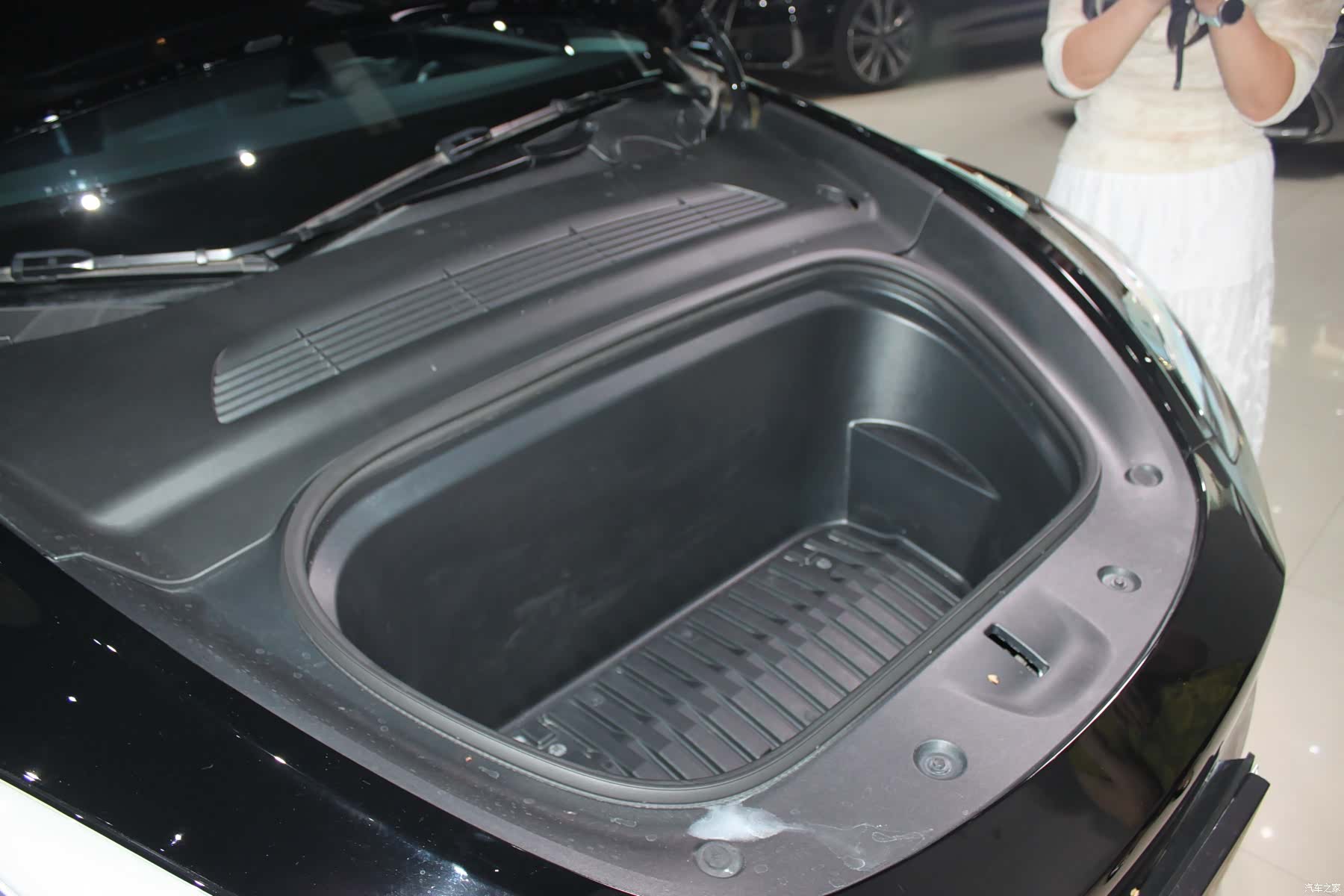 Tesla Model Y, 2023 8