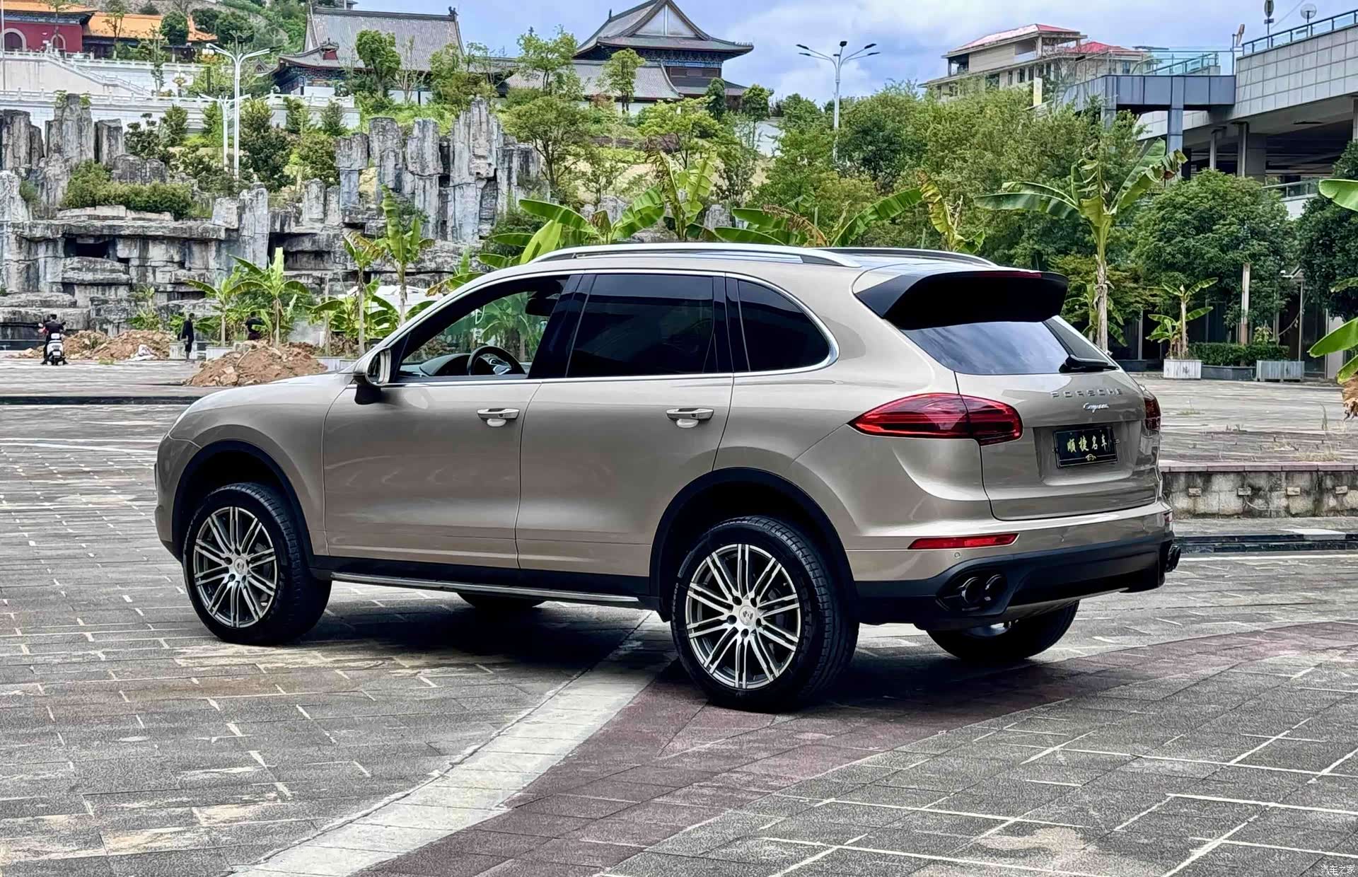 Porsche Cayenne, 2016 17