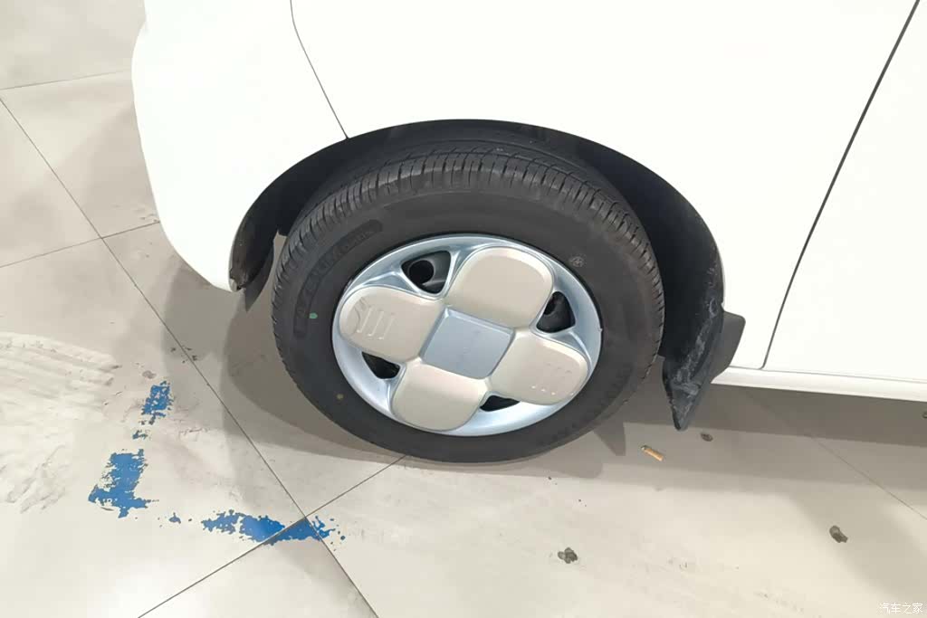 Geely Panda, 2025 6