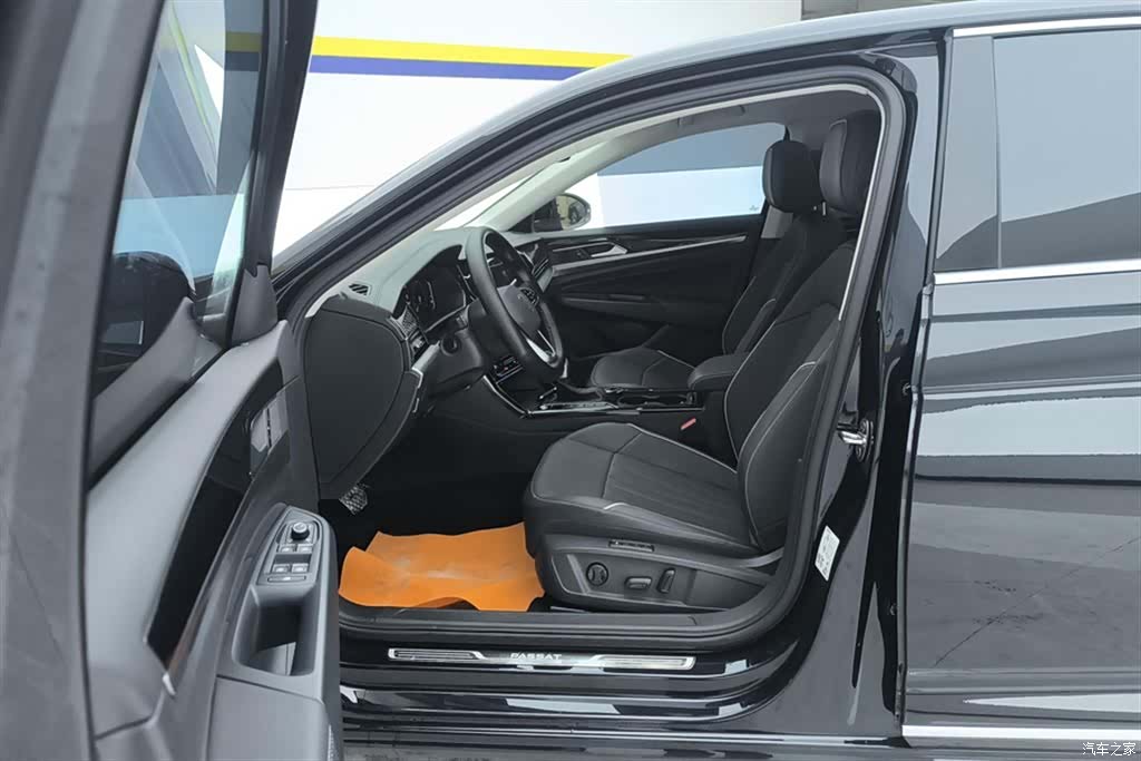 Volkswagen Passat, 2024 9