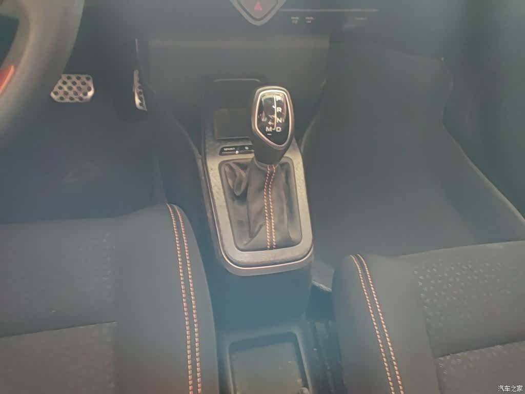 Geely X1, 2018 14