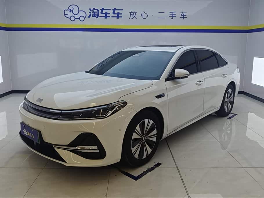 Geely Galaxy A7 EM