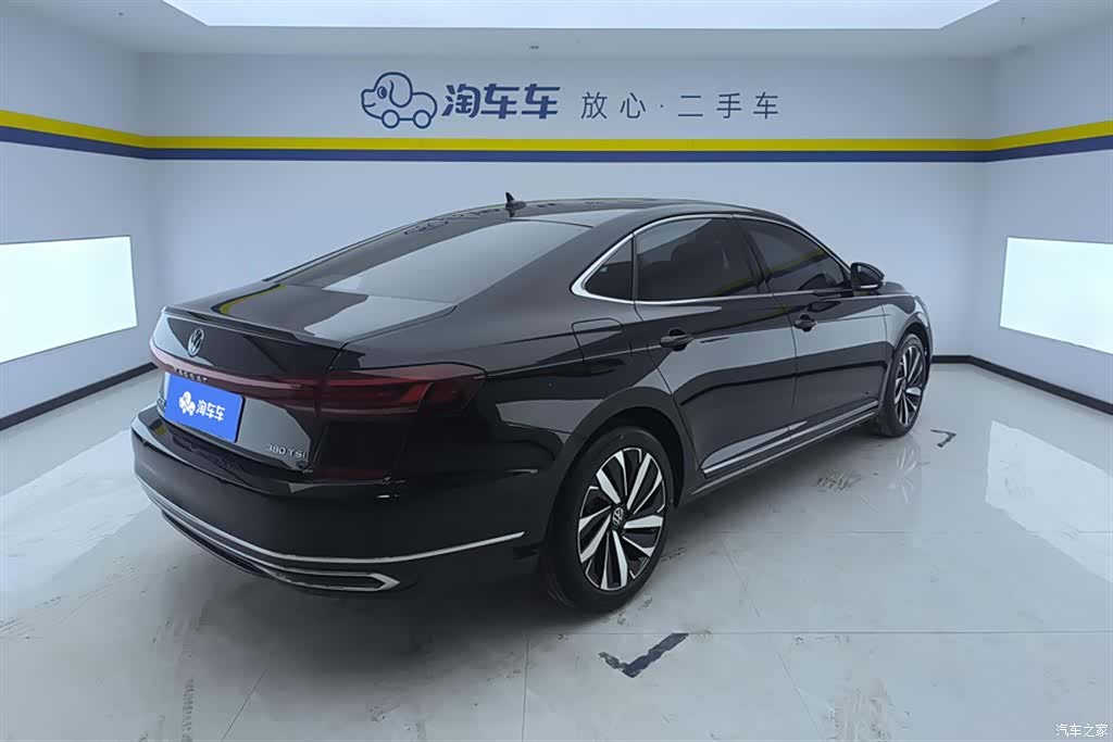 Volkswagen Passat, 2024 3