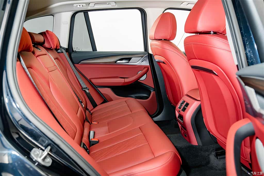 BMW X3, 2025 21