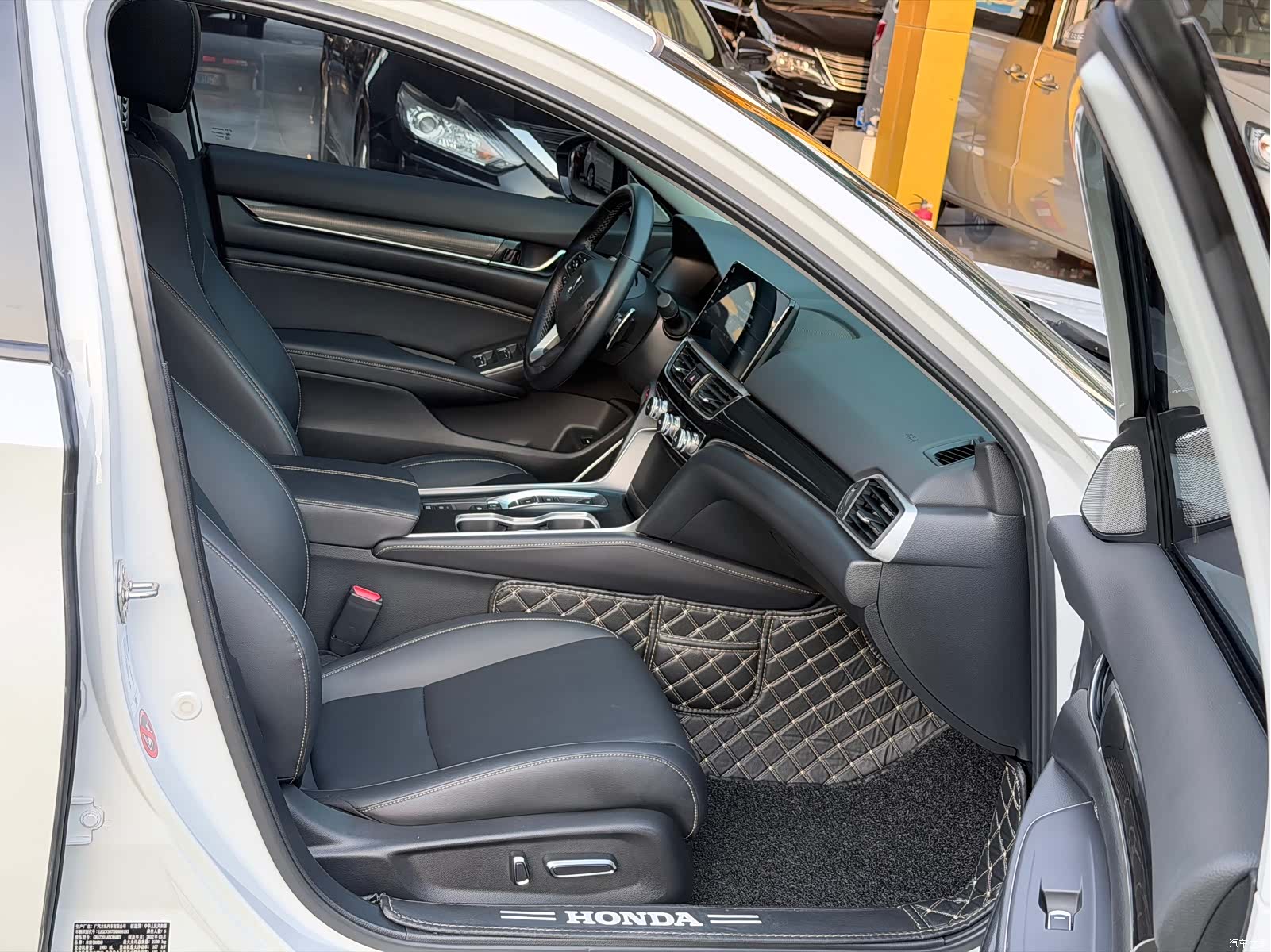 Honda Accord, 2022 9