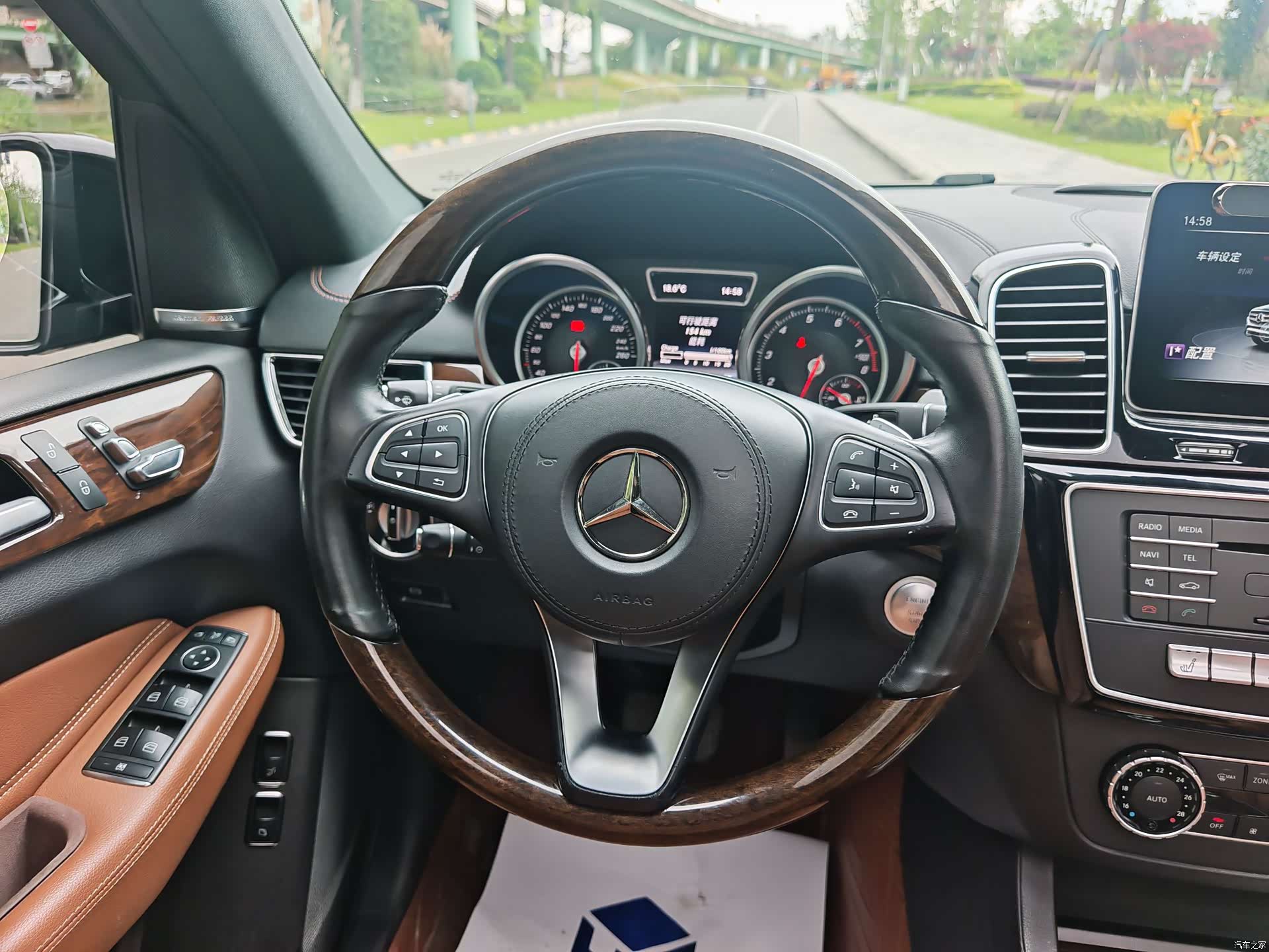 Mercedes-Benz GLS, 2018 7