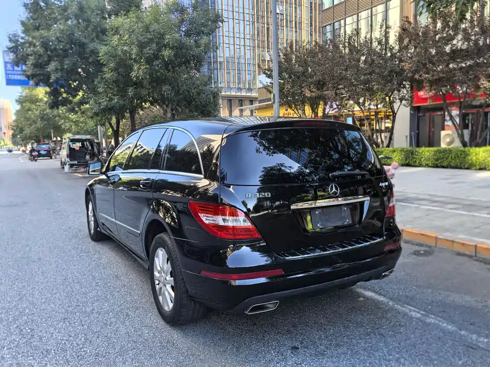 Mercedes-Benz R-class