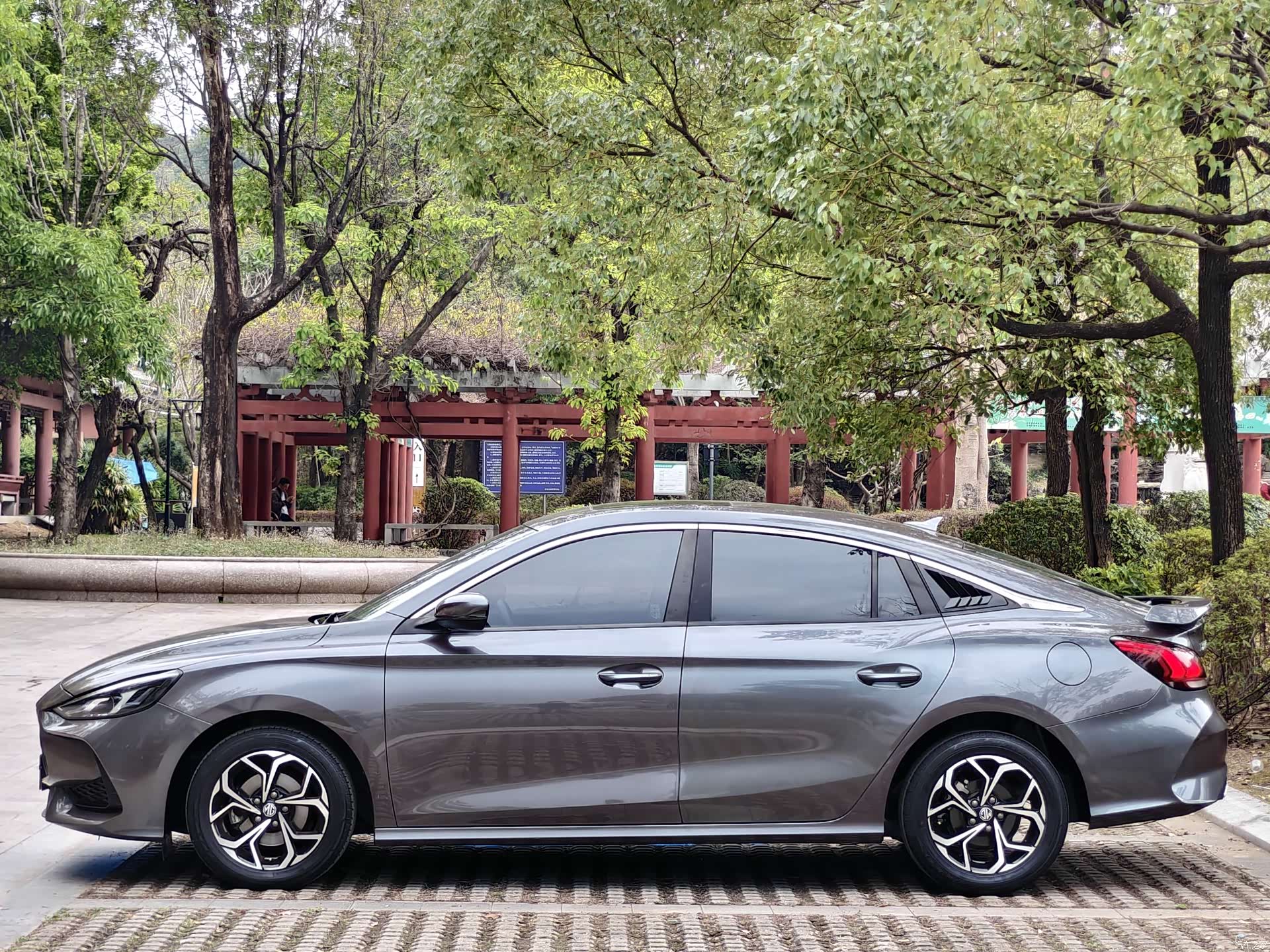 MG MG5, 2021 4