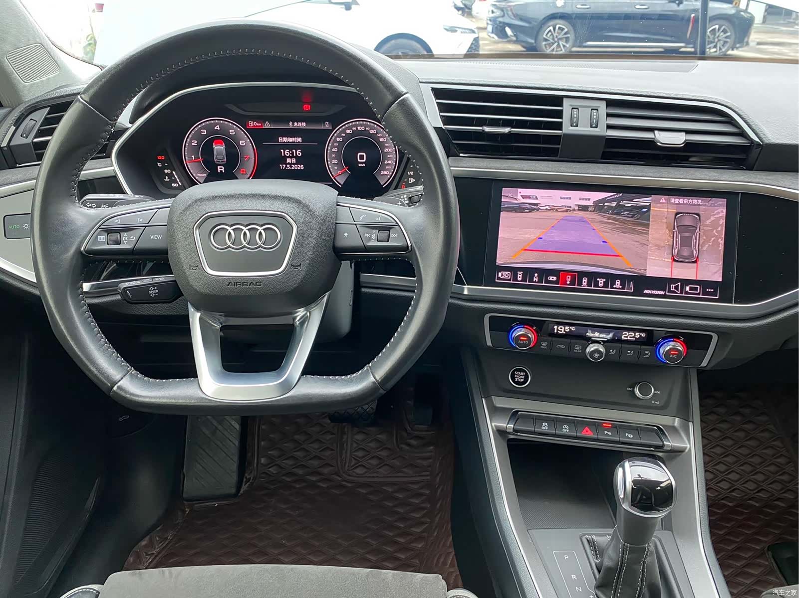 Audi Q3, 2022 12