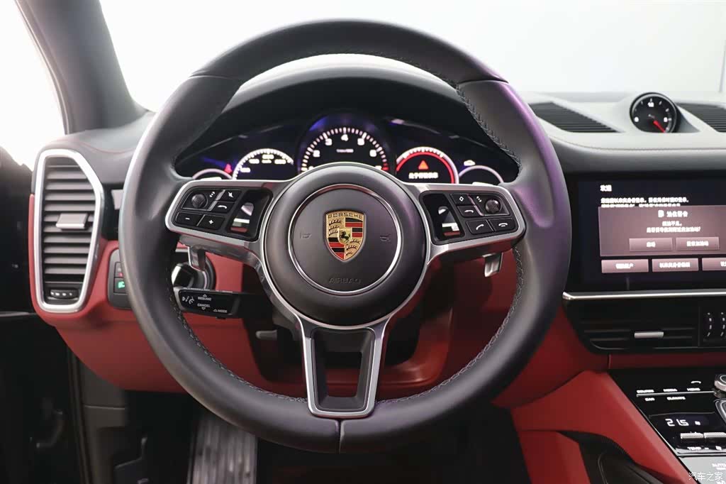 Porsche Cayenne, 2023 18