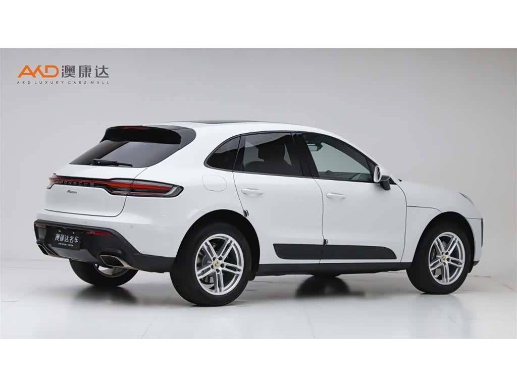 Porsche Macan, 2024 3