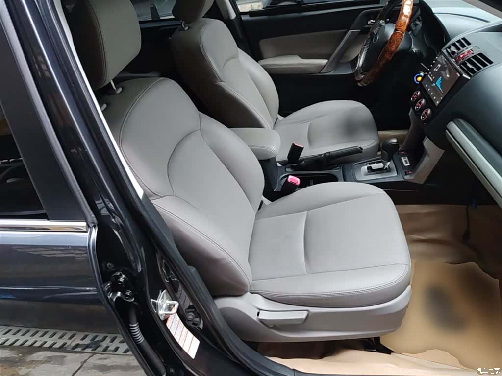 Subaru Forester, 2015 25