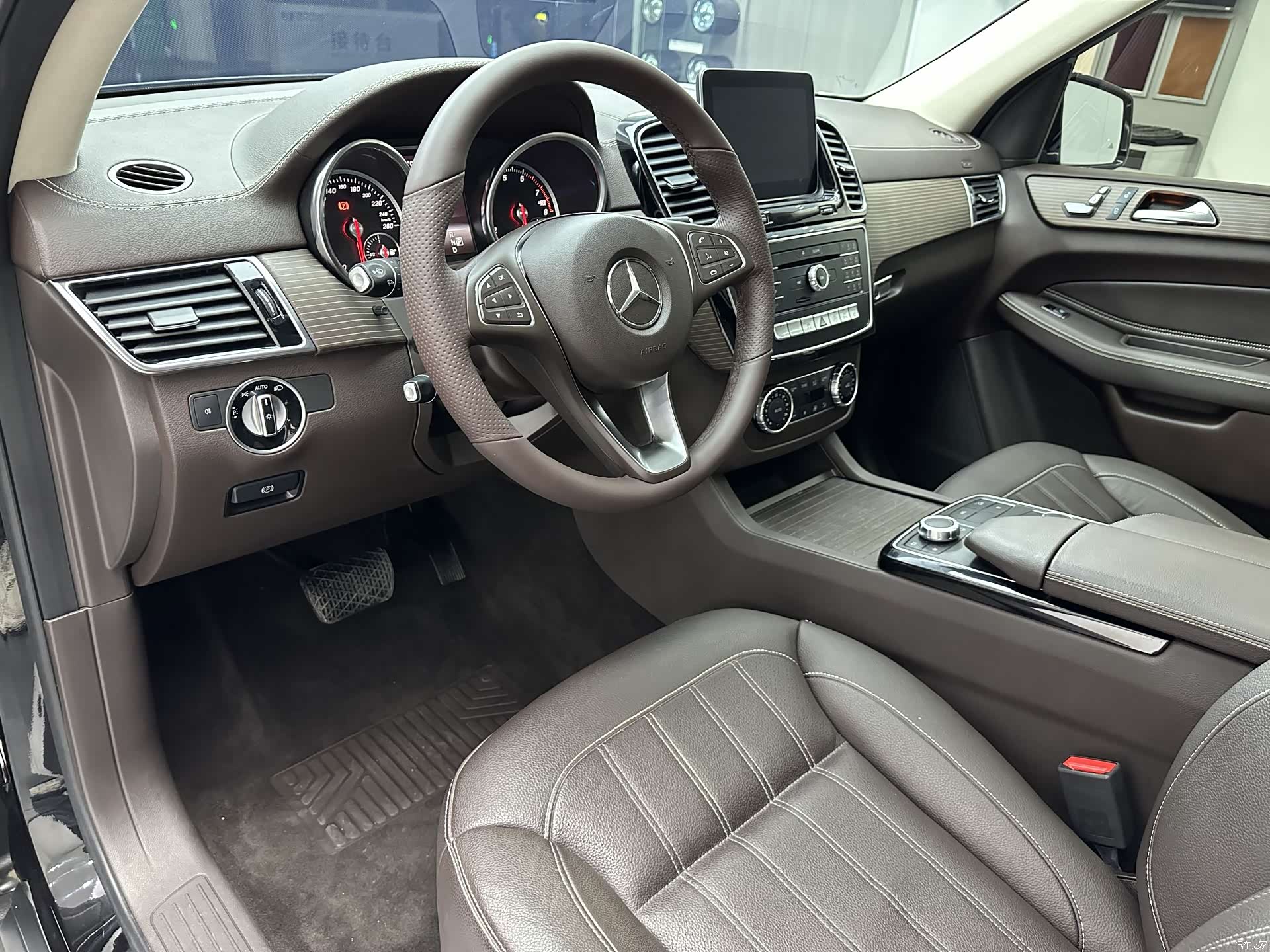 Mercedes-Benz GLE, 2019 12