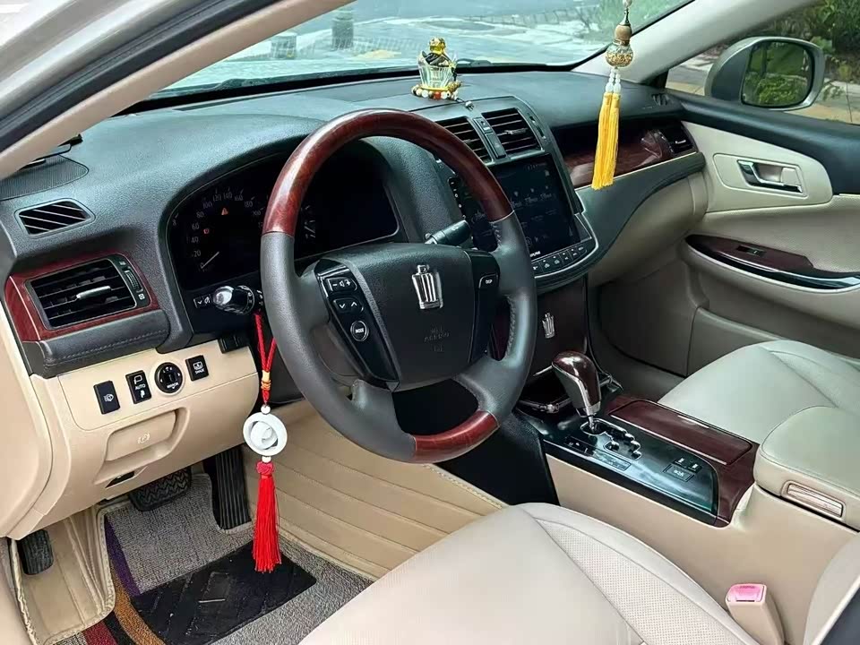 Toyota crown Toyota crown