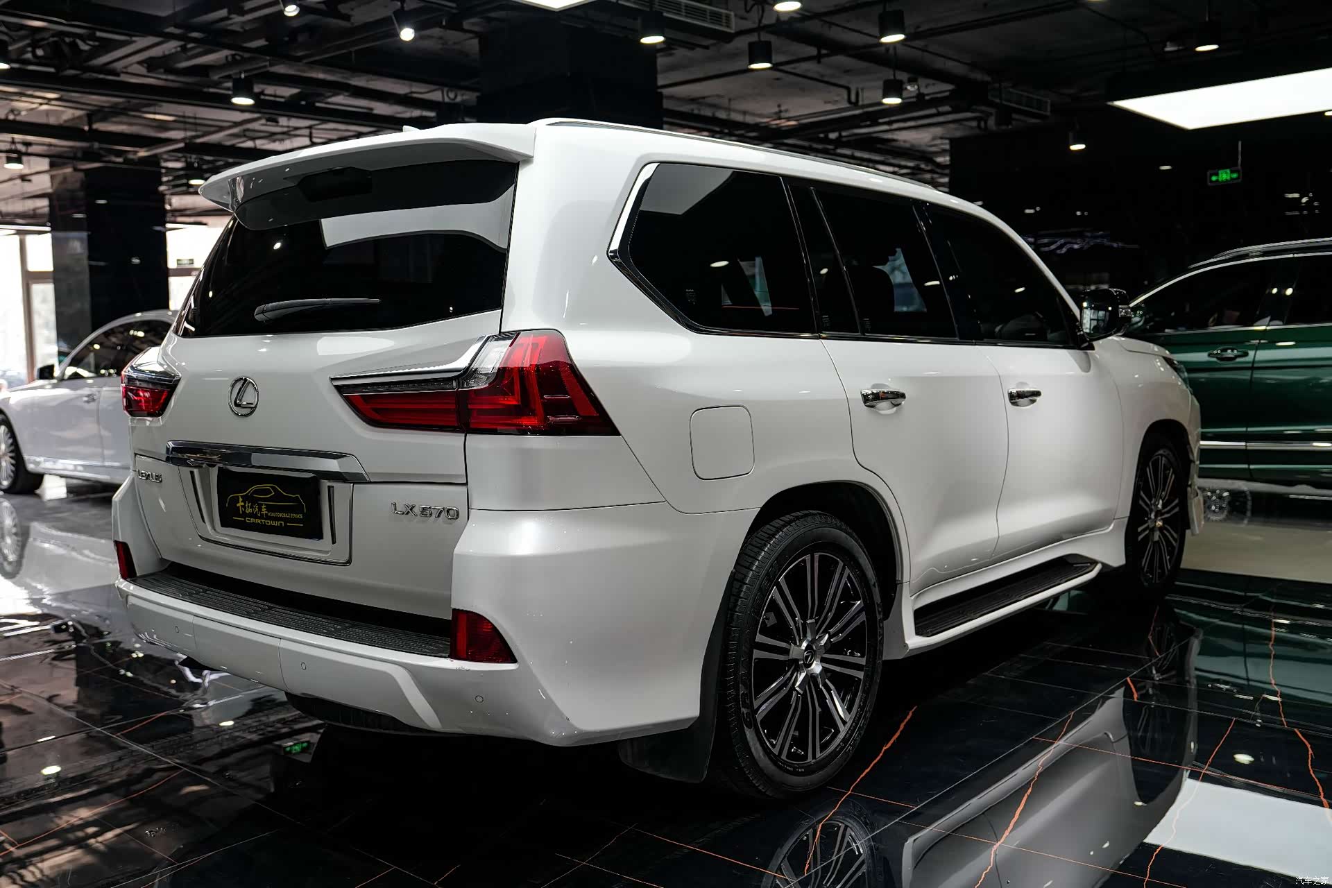 Lexus LX, 2020 10