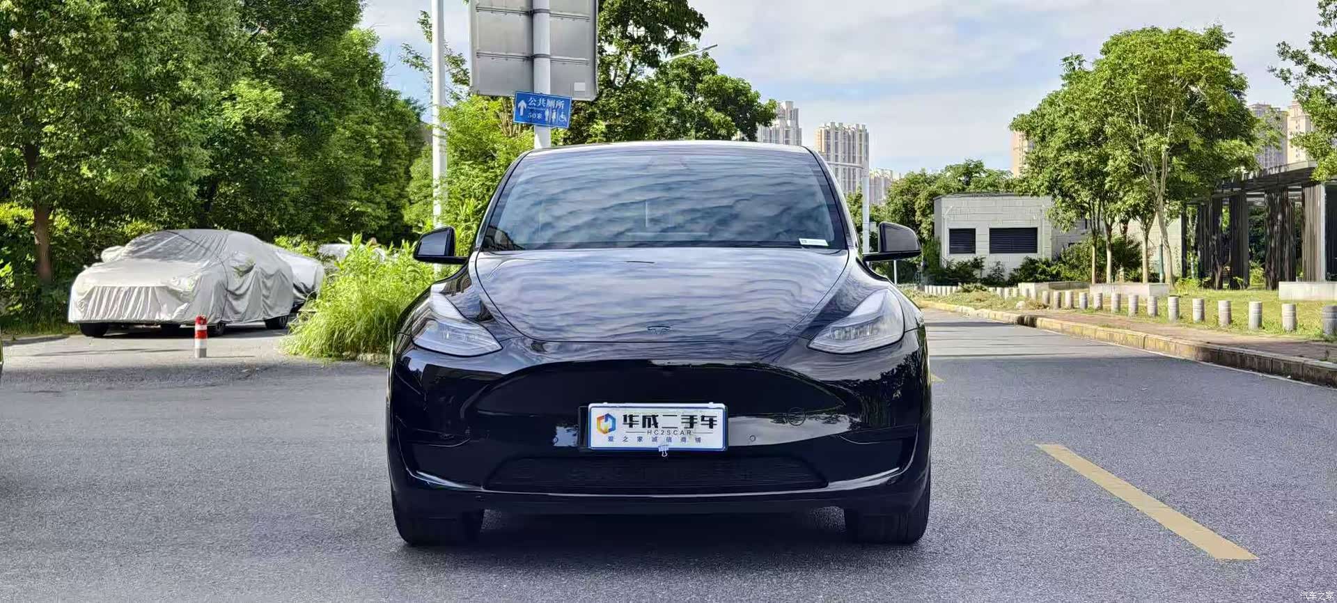 Tesla Model Y, 2022 2