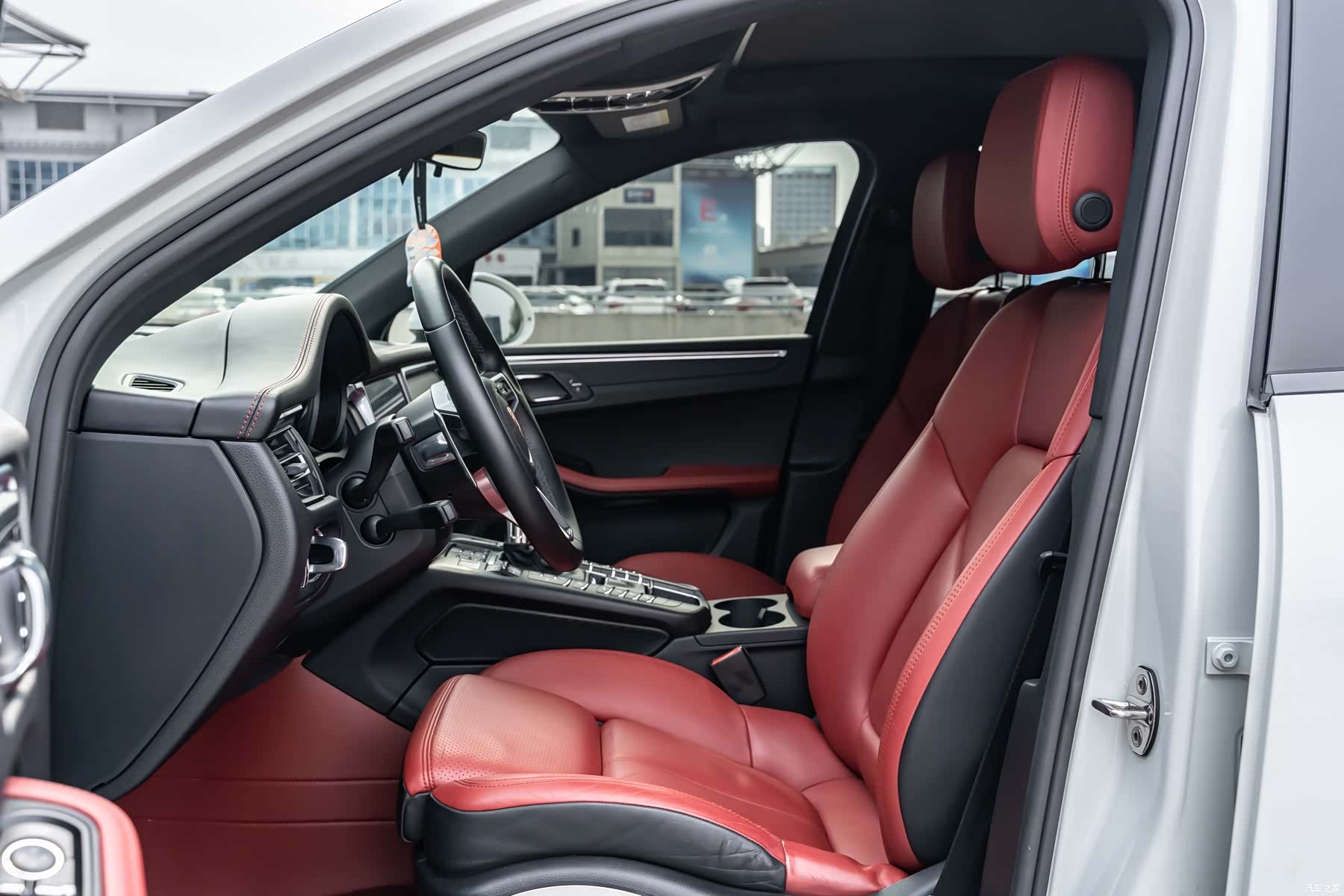 Porsche Macan, 2018 11