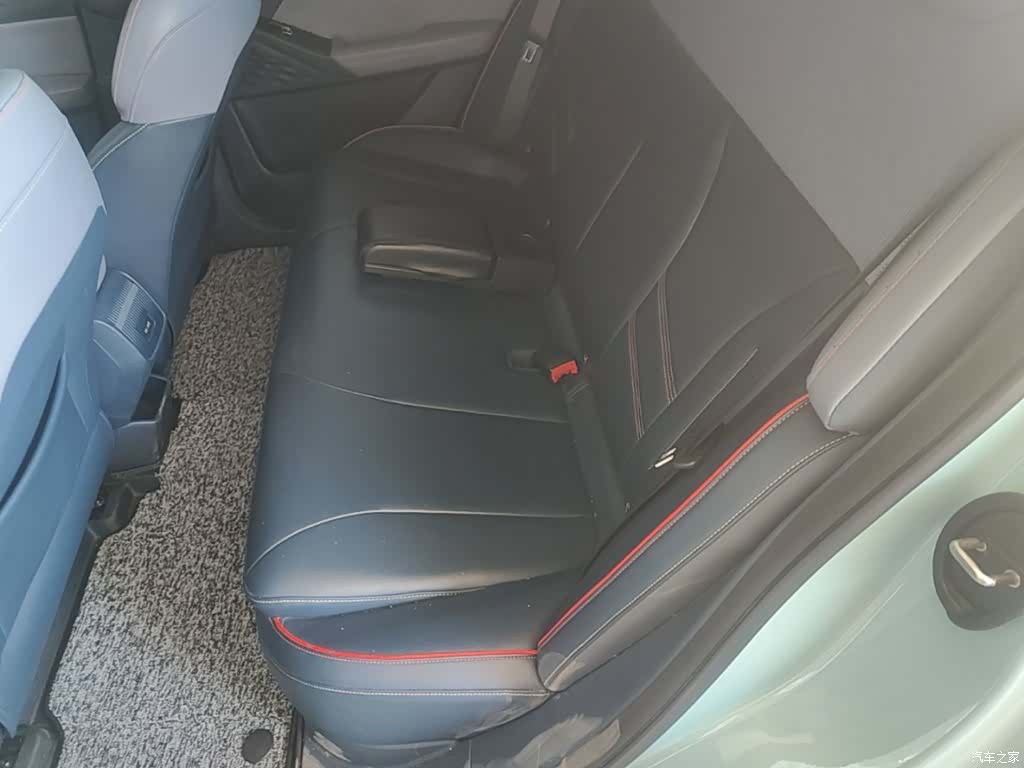 Geely E, 2022 17
