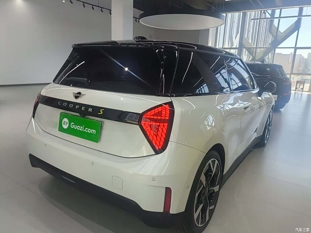 Mini Cooper, 2024 7