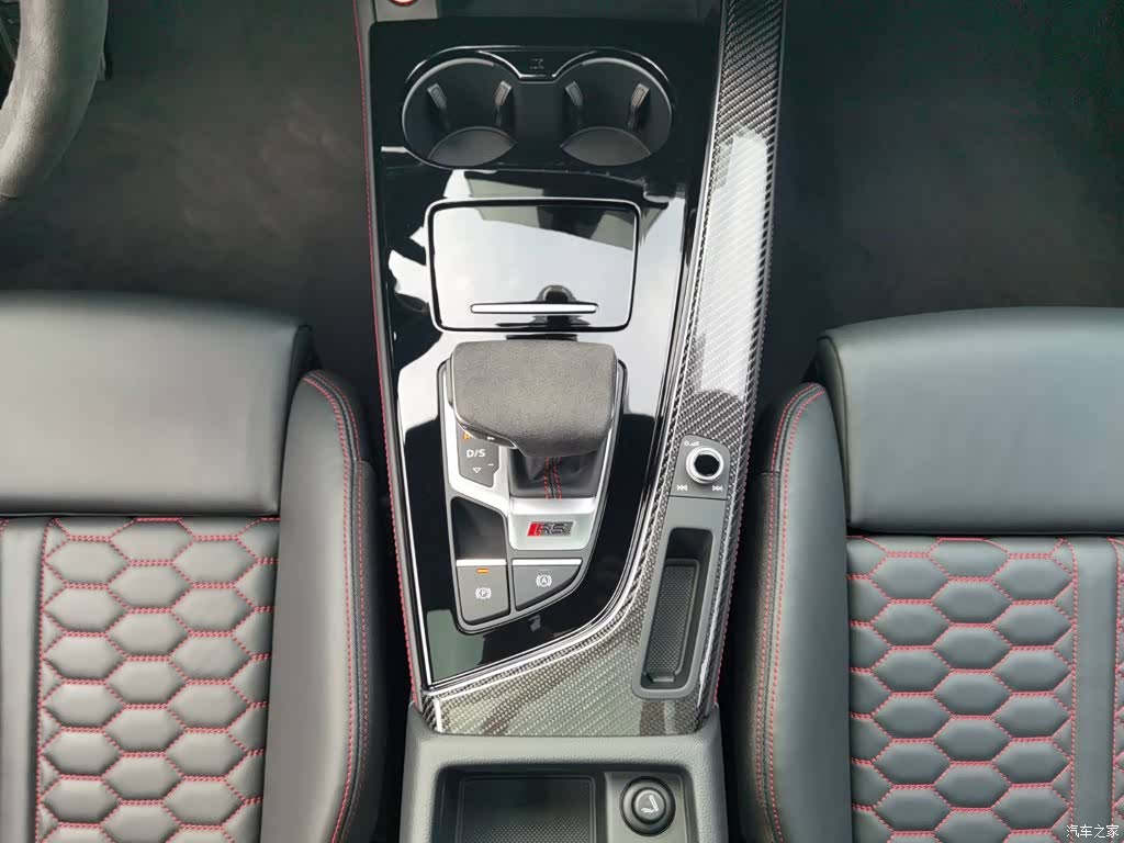 Audi RS, 2025 18
