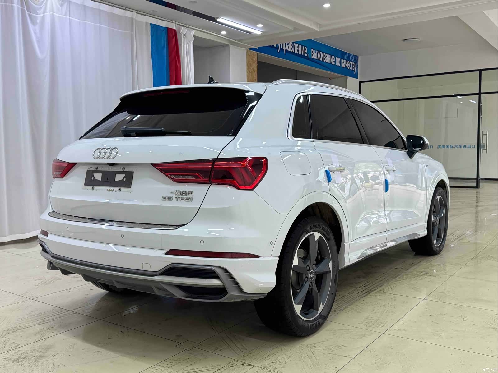 Audi Q3, 2021 6