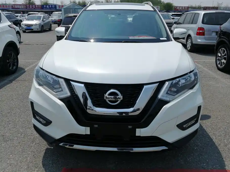 Nissan Qijun