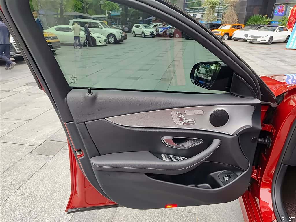 Mercedes-Benz E-Class, 2019 6