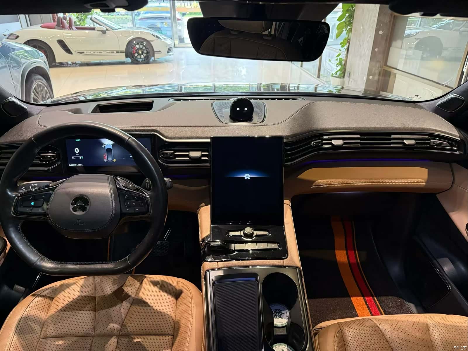 NIO ES8, 2021 7