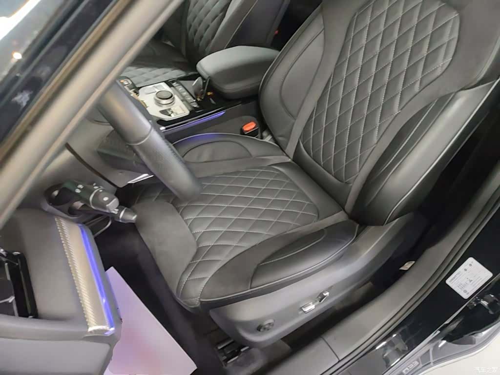 Hongqi HS5, 2021 15