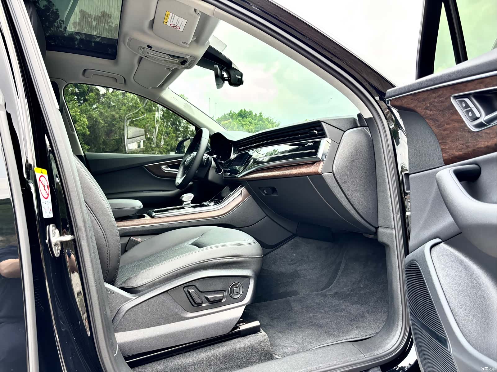 Audi Q7, 2023 9