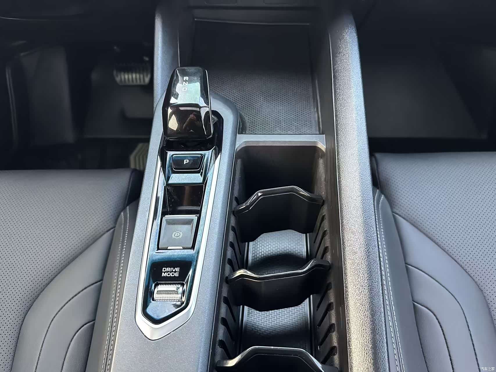 Geely Binray, 2025 8
