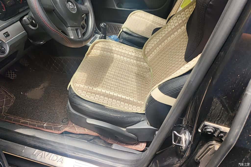 Volkswagen Lavida, 2014 9