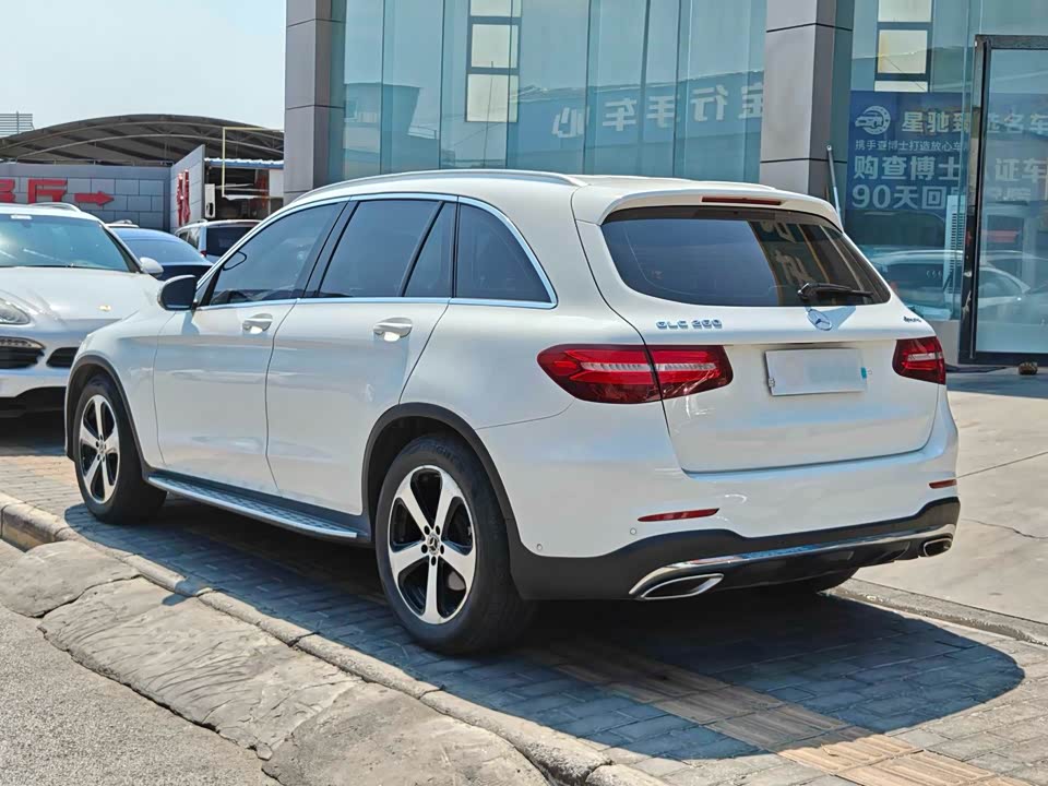 Mercedes-Benz GLC Mercedes-Benz GLC