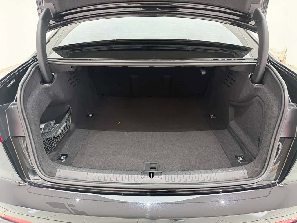 Audi A6L, 2024 14