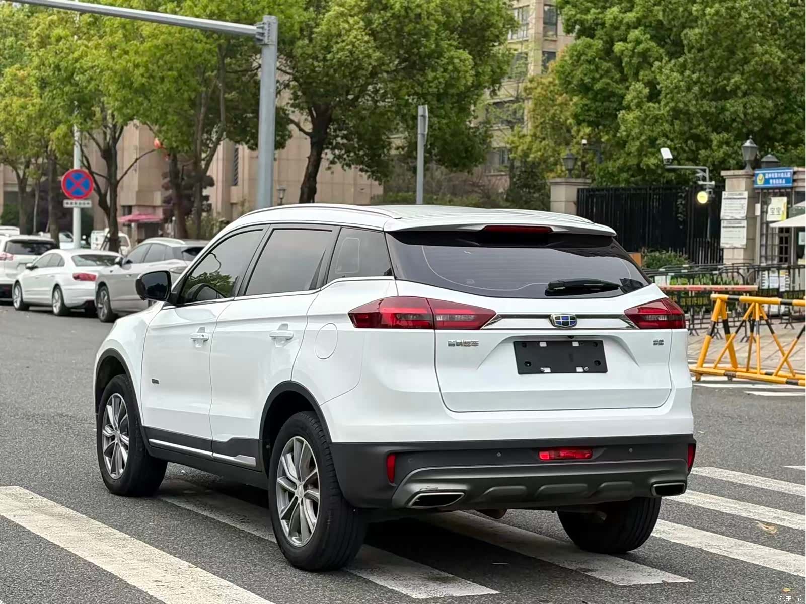 Geely Boyue, 2019 17